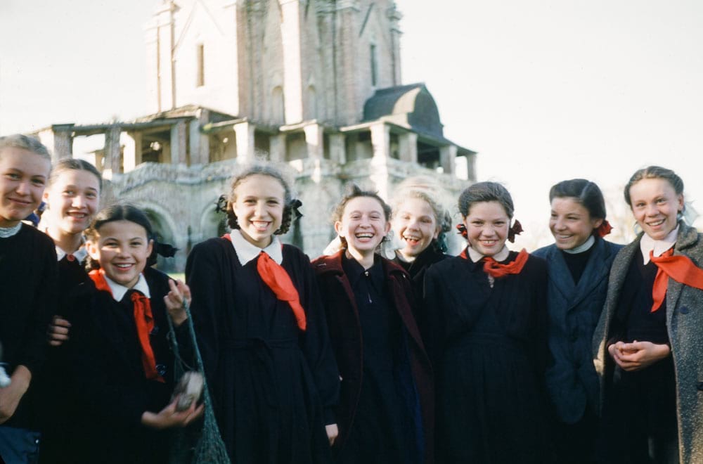 Школярки в Коломенському, колишній царській резиденції на південному сході Москви